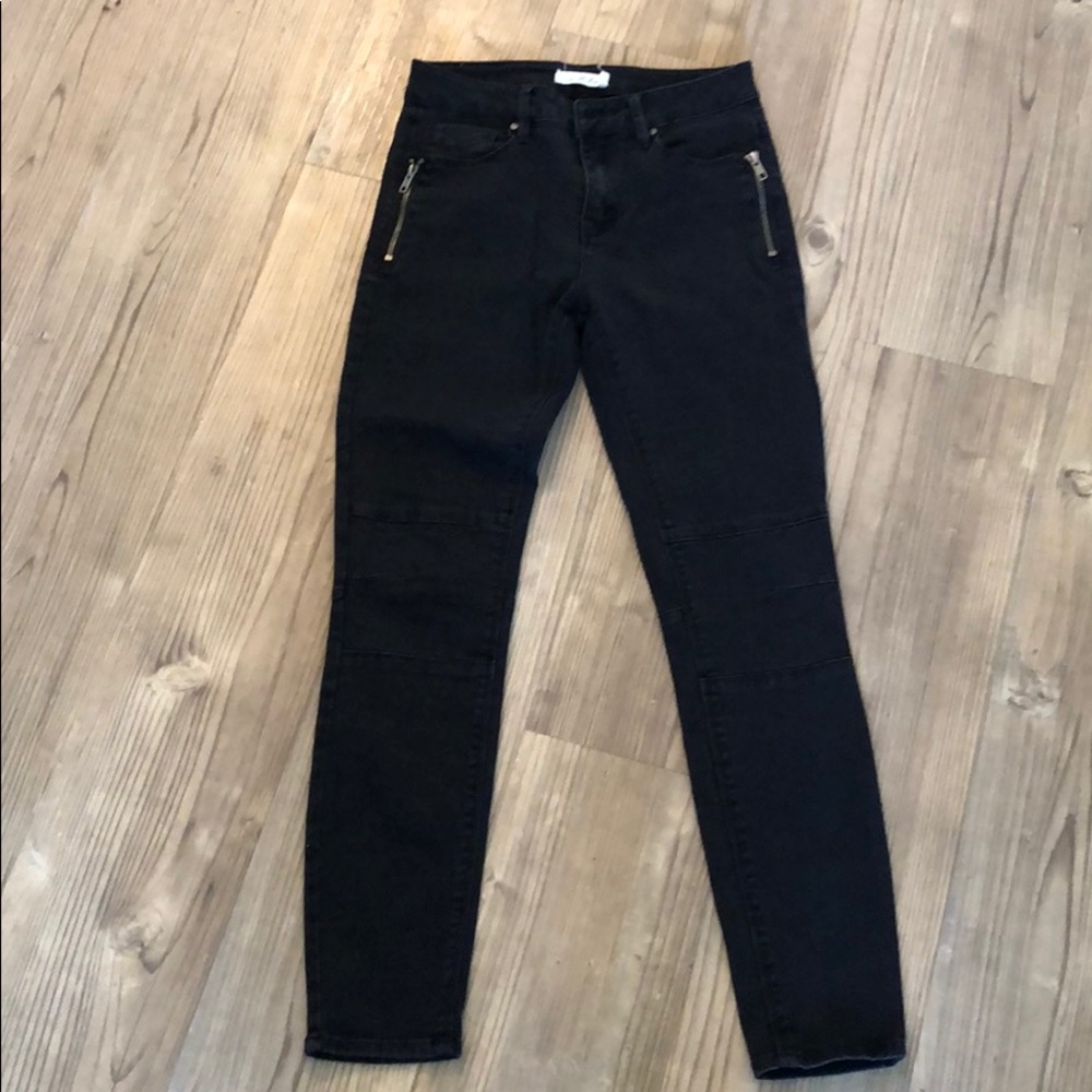 Black skinny jeans